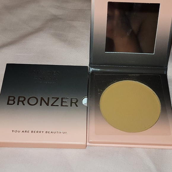Shades by Shan Bronzer - new in box - Picture 2 of 6